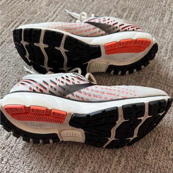 Women’s Brooks Ghost 13 Running Shoes - Picture 7 of 9